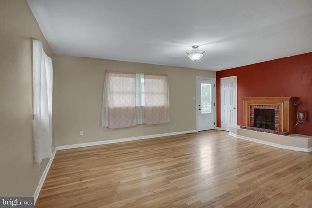 11540 BURKETT LN, Greencastle, PA 17225