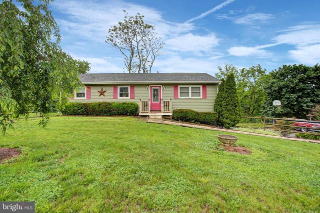 11540 BURKETT LN, Greencastle, PA 17225