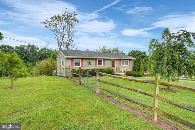 11540 BURKETT LN, Greencastle, PA 17225