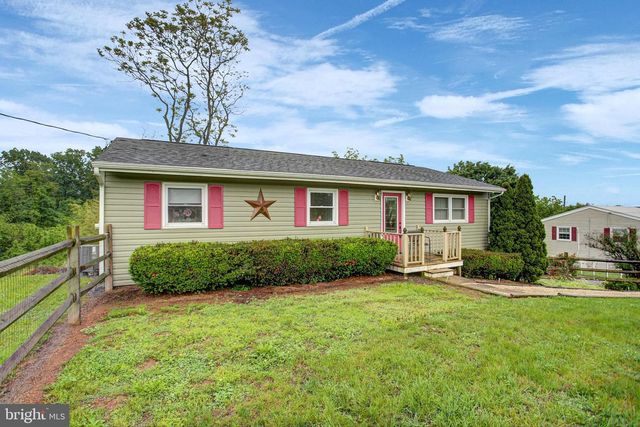 11540 BURKETT LN, Greencastle, PA 17225