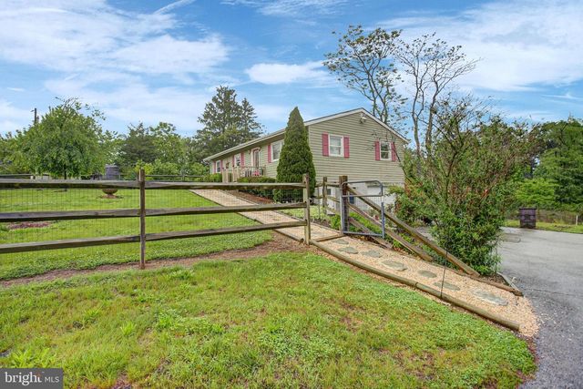 11540 BURKETT LN, Greencastle, PA 17225