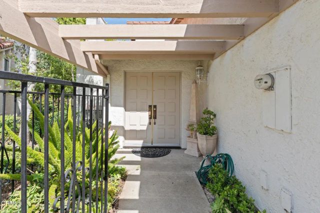 790 N Valley Drive, Westlake Village, CA 91362