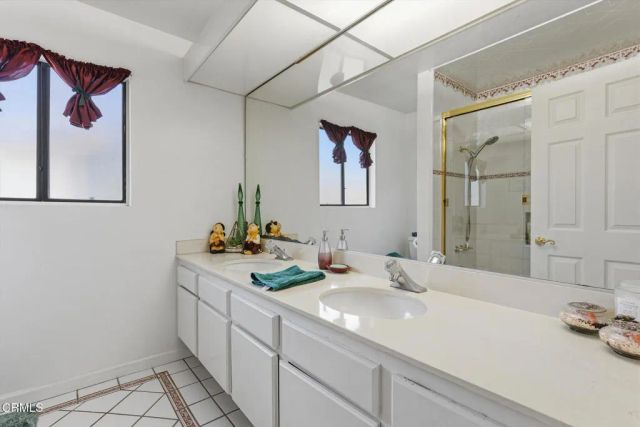790 N Valley Drive, Westlake Village, CA 91362