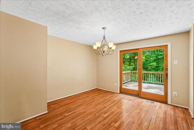 2331 MIDDLE CREEK LN, Reston, VA 20191