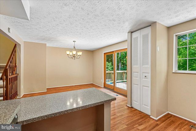 2331 MIDDLE CREEK LN, Reston, VA 20191