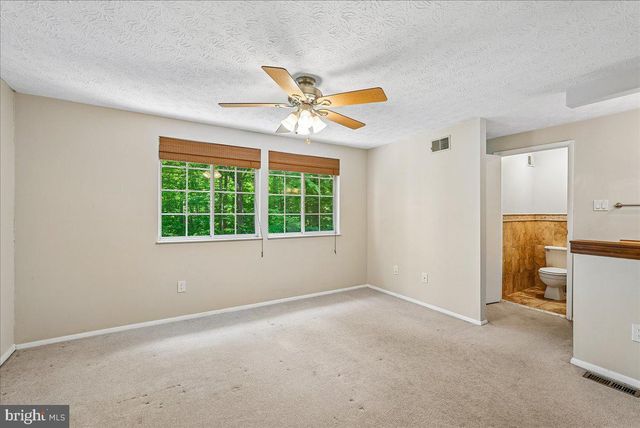 2331 MIDDLE CREEK LN, Reston, VA 20191