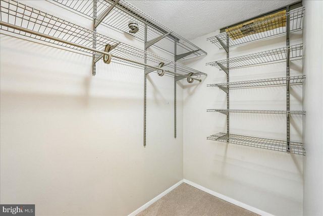 2331 MIDDLE CREEK LN, Reston, VA 20191