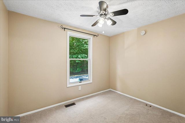 2331 MIDDLE CREEK LN, Reston, VA 20191