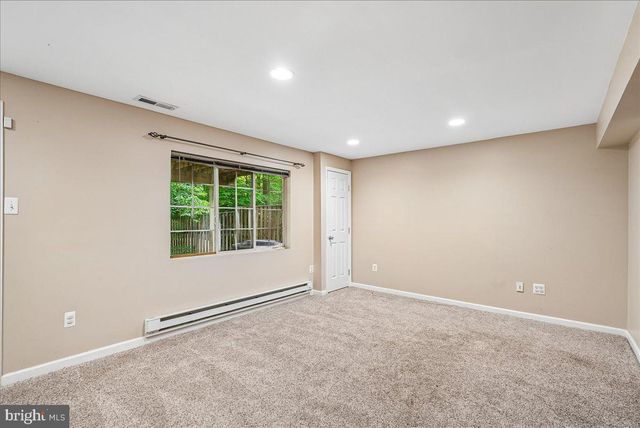 2331 MIDDLE CREEK LN, Reston, VA 20191