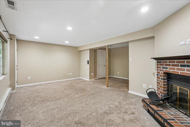 2331 MIDDLE CREEK LN, Reston, VA 20191