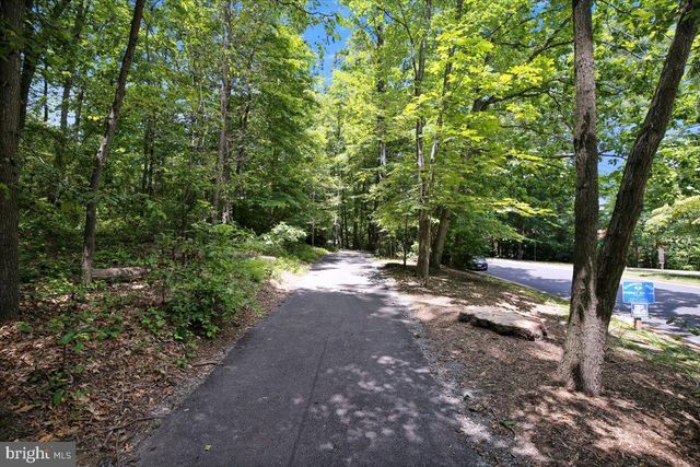 2331 MIDDLE CREEK LN, Reston, VA 20191