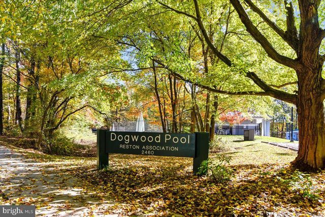 2331 MIDDLE CREEK LN, Reston, VA 20191