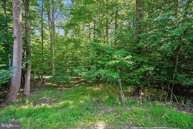 2331 MIDDLE CREEK LN, Reston, VA 20191