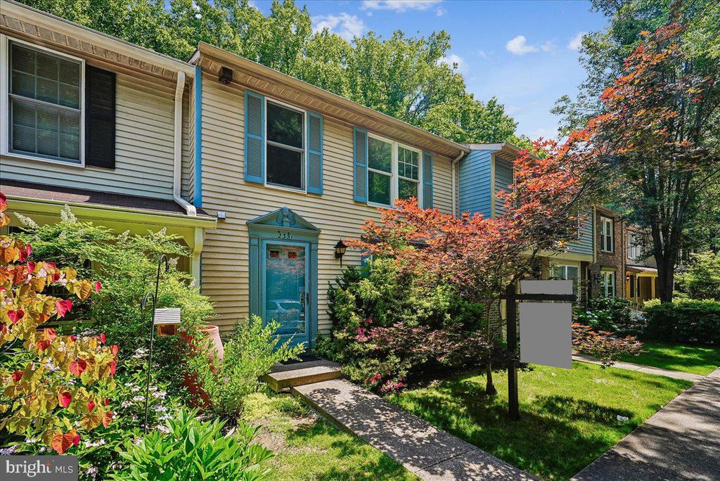 2331 MIDDLE CREEK LN, Reston, VA 20191