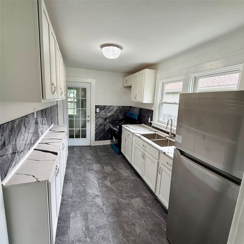 2328 CAMPHAUSEN Avenue, Erie, PA 16510