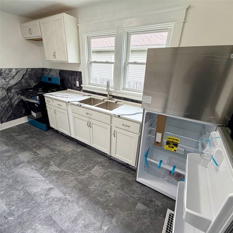 2328 CAMPHAUSEN Avenue, Erie, PA 16510
