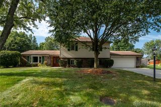 1038 Fernshire Drive, Centerville, OH 45459