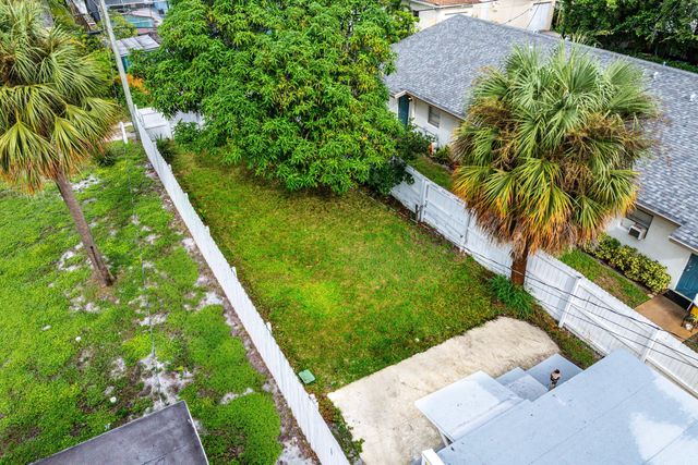 413 N E Street, Lake Worth Beach, FL 33460