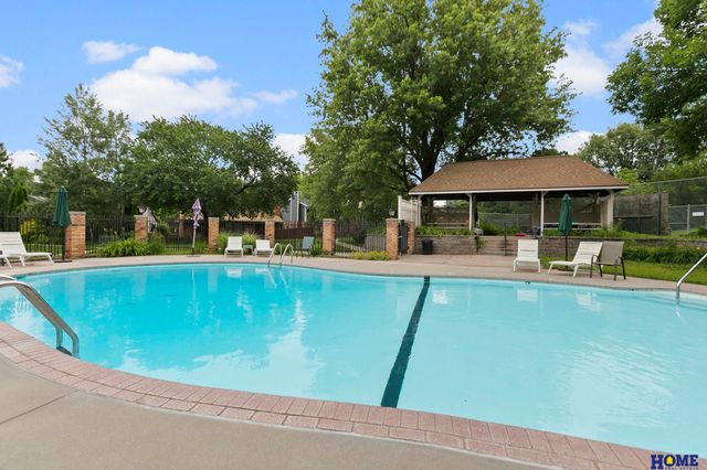 7206 Shamrock Court, Lincoln, NE 68506