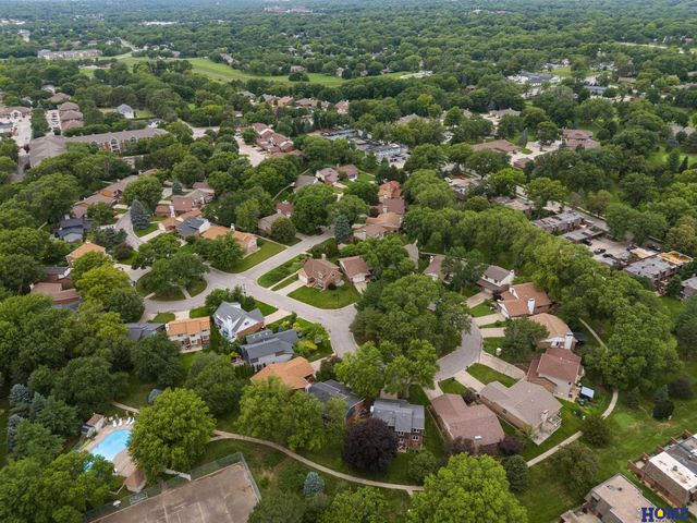 7206 Shamrock Court, Lincoln, NE 68506