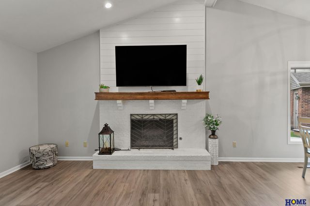 7206 Shamrock Court, Lincoln, NE 68506