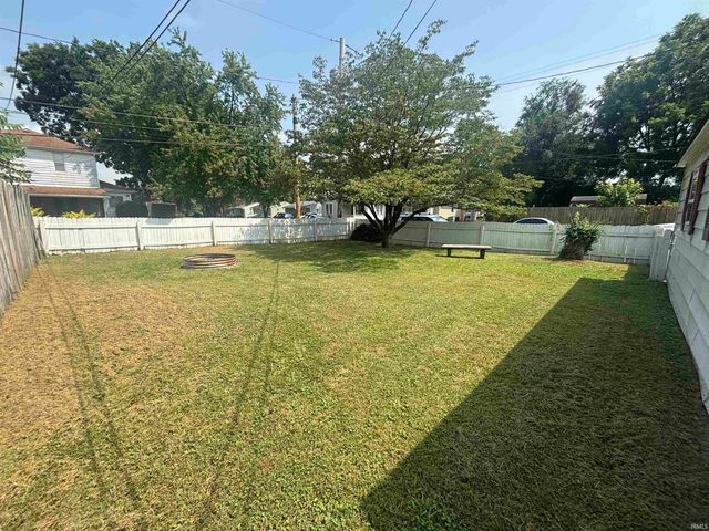 2201 N Fulton Avenue, Evansville, IN 47710