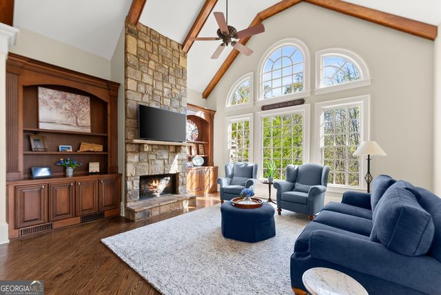 6221 Random Winds Bluff, Gainesville, GA 30506