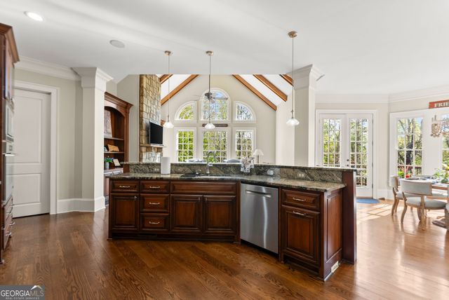 6221 Random Winds Bluff, Gainesville, GA 30506