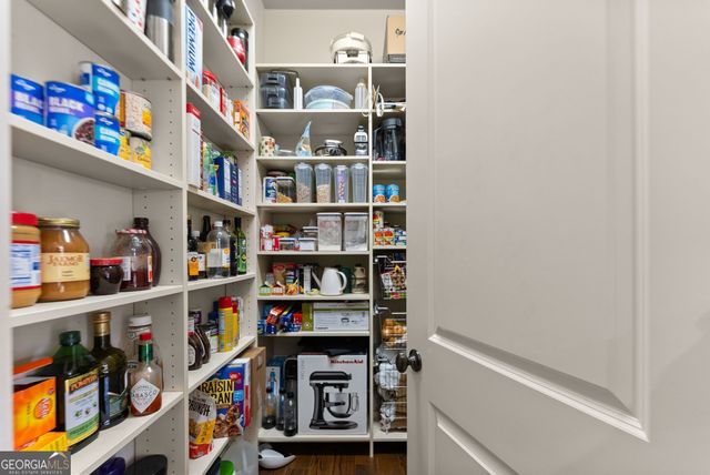 6221 Random Winds Bluff, Gainesville, GA 30506