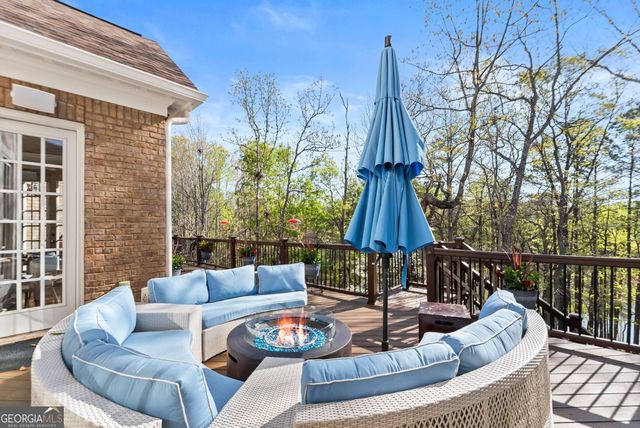 6221 Random Winds Bluff, Gainesville, GA 30506