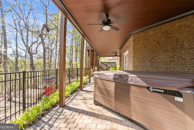6221 Random Winds Bluff, Gainesville, GA 30506