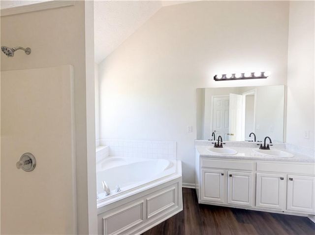 2925 Lake Port Drive, Snellville, GA 30039