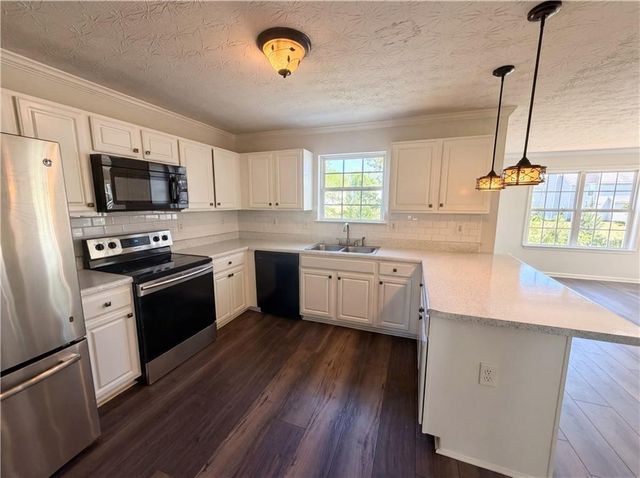 2925 Lake Port Drive, Snellville, GA 30039