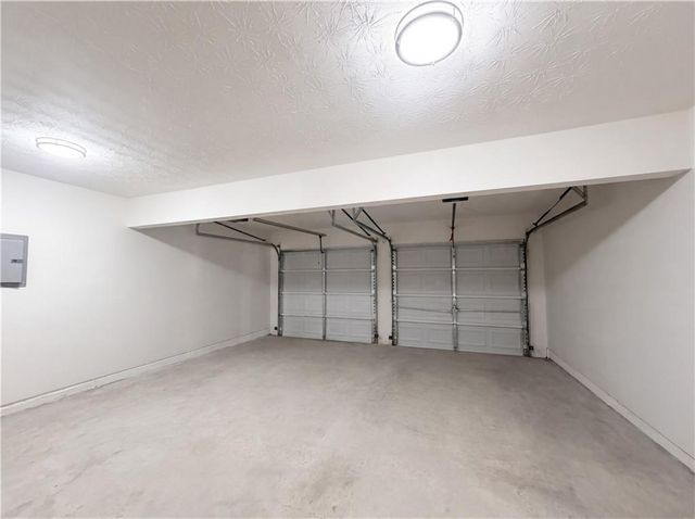 2925 Lake Port Drive, Snellville, GA 30039