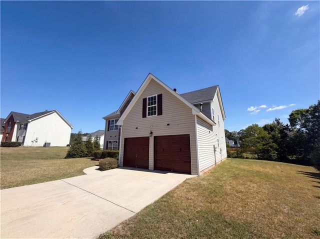 2925 Lake Port Drive, Snellville, GA 30039