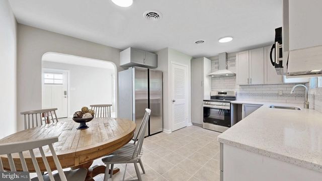 43 WAYNE DR, Dover, DE 19901
