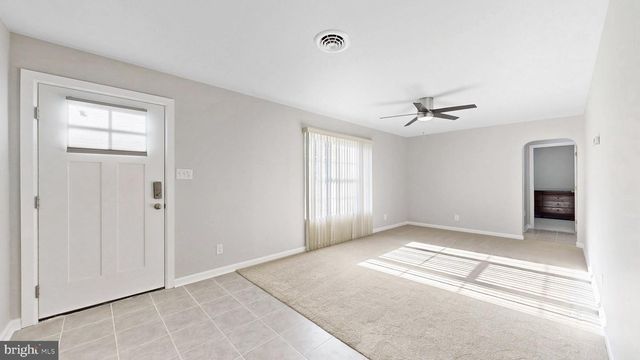 43 WAYNE DR, Dover, DE 19901