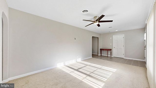 43 WAYNE DR, Dover, DE 19901