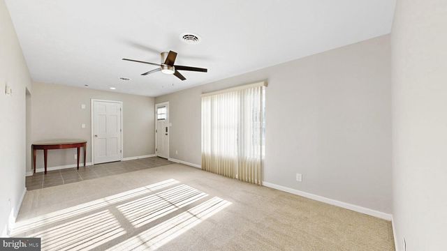 43 WAYNE DR, Dover, DE 19901