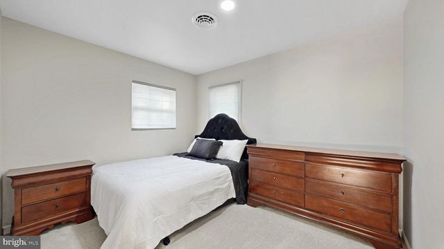 43 WAYNE DR, Dover, DE 19901