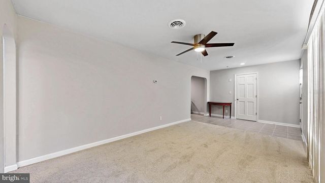 43 WAYNE DR, Dover, DE 19901
