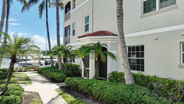 3461 SUNSET KEY CIRCLE 101, Punta Gorda, FL 33955
