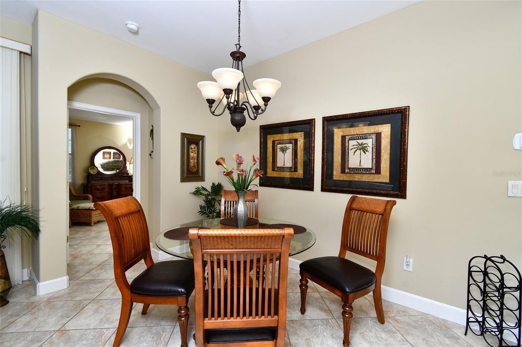 Image 14 of property listing at 3461 SUNSET KEY CIRCLE 101, Punta Gorda, FL 33955