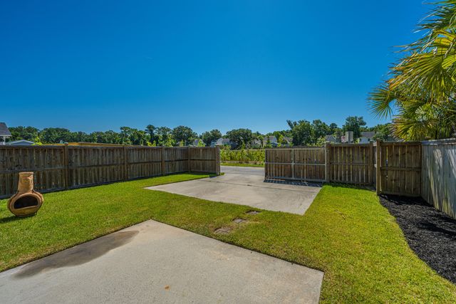 1676 Emmets Road, Johns Island, SC 29455