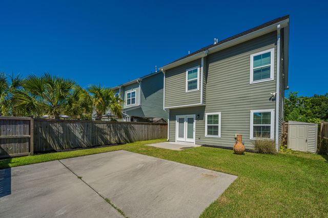1676 Emmets Road, Johns Island, SC 29455