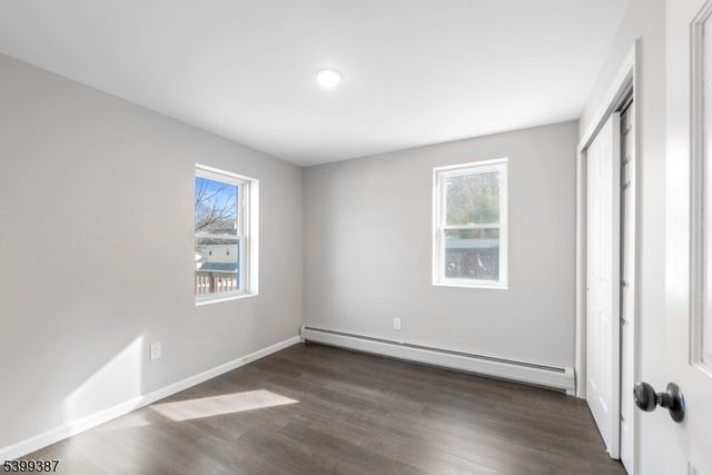 17 Grant St, Dover Town, NJ 07801