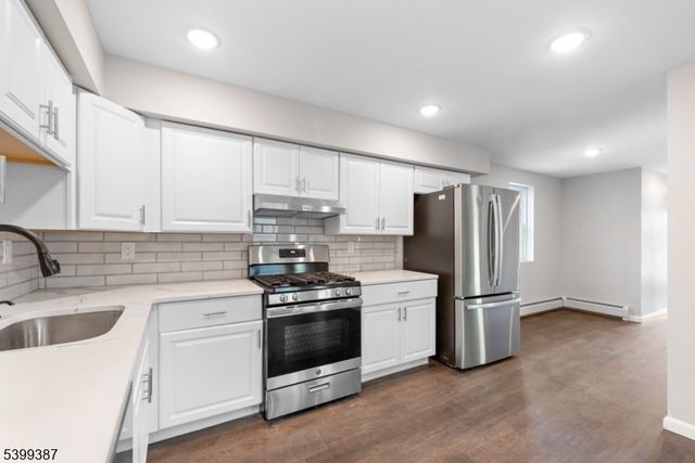 17 Grant St, Dover Town, NJ 07801