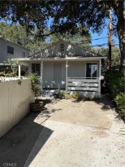 811 W Foothill 1/2, Monrovia, CA 91016