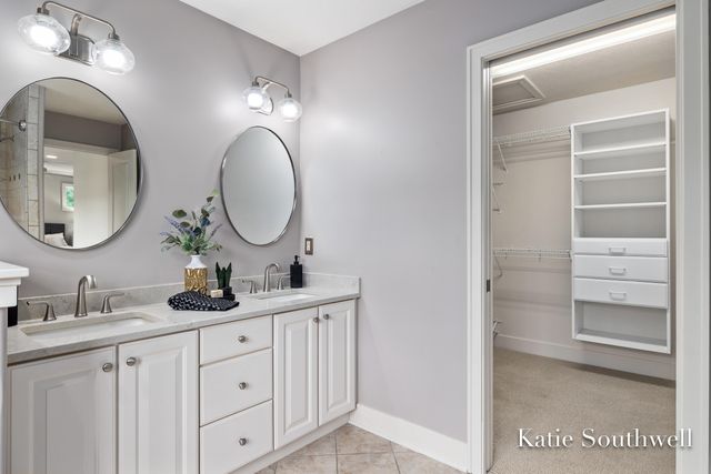 4667 Sundial Drive NE, Grand Rapids, MI 49525