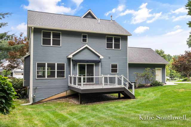 4667 Sundial Drive NE, Grand Rapids, MI 49525